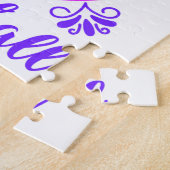 Nie ein Mädchen unterschätzen, das Softball spielt Puzzle (Seite)