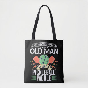 Nie einen alten Mann mit Pad in Pickleball untersc Tasche