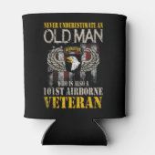 Nie einen alten Mann unterschätzen 101. Im Flugzeu Dosenkühler (Rückseite)