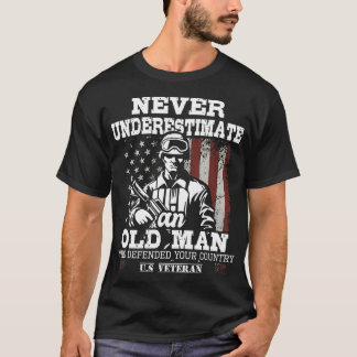 Nie einen alten Mann unterschätzen - Patriotisches T-Shirt