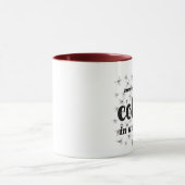 Nie Kaffee in der Sumpf-Tasse Tasse (Zentrum)