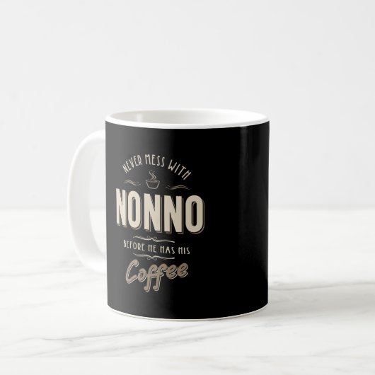 Nie mit Nonno vor Kaffee durcheinander bringen Kaffeetasse (Vorderseite Links)