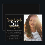 nie so gut ausgesehen Foto Geburtstagseinladung<br><div class="desc">nie sah so gut Foto Geburtstagseinladung. Modernes Skripttext-Monochrome- und Goldeffektdesign. kann die Zahl bearbeiten,  um jeden Altersbestandteil einer Sammlung Anzug.</div>