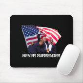 Nie übergeben T-Shirt Mousepad (Mit Mouse)