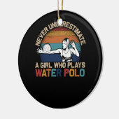 Nie überschätzen Mädchen, die Wasser-Polo-Athleten Keramik Ornament (Links)