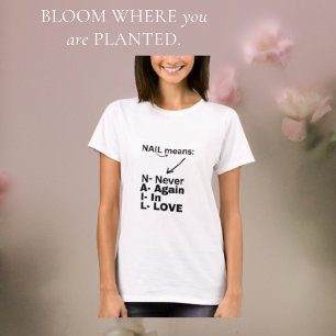 Nie wieder in der Liebe sarkastische Liebe Meldung T-Shirt