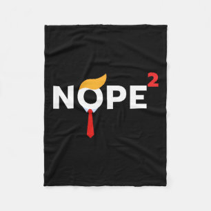 Nie wieder lustiger Trump mit einem Demo aus polit Fleecedecke