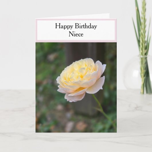 Niece Birthday Pastell Yellow Roses Pink Cupcake Karte (Vorderseite)