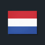 Niederländische Flagge Leinwanddruck<br><div class="desc">Dieses Design zeichnet sich durch die Nationalflagge der Niederlande (informell als Holland bekannt) aus, ein Land, das hauptsächlich in der Western Europa und teilweise in der Karibik liegt und das größte konstituierende Land des Königreichs der Niederlande bildet. In Europa besteht es aus 12 Provinzen, die Deutschland im Osten, Belgien im...</div>