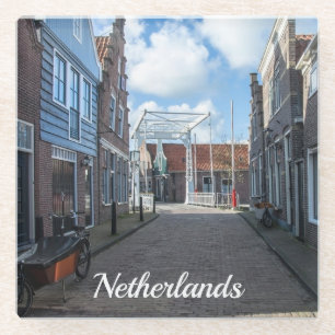 Niederländisches Dorf mit traditioneller Holzbrück Glasuntersetzer