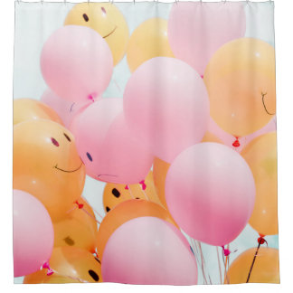 Niederwinkelballoons aus rosa und orangefarbenen F Duschvorhang
