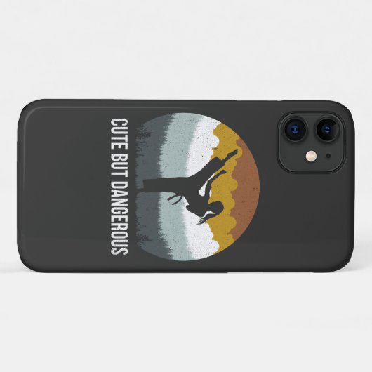 Niedlich, aber gefährlich - Karate Taekwondo Karat Case-Mate iPhone Hülle (Rückseite (Horizontal))
