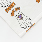 Niedlich, aber Spooky Halloween Ghost Holing a Pum Fleecedecke (Ecke)