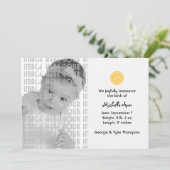 Niedlich als Button (gelb) Ankündigung (Stehend Vorderseite)