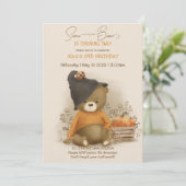 Niedlich Baby Bear Halloween Geburtstag Einladung (Stehend Vorderseite)