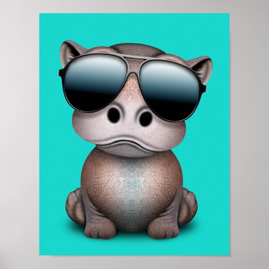 Niedlich Baby Hippo Sonnenbrille tragen Poster (Vorne)