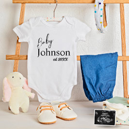 Niedlich Baby Johnson Personalisiert Est. 20XX Uni Baby Strampler