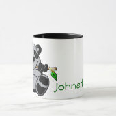 Niedlich Baby Panda Eating Bamboo Tasse (Zentrum)