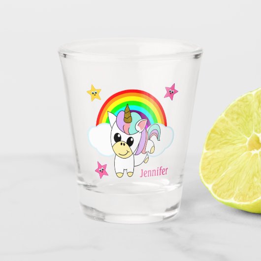 Niedlich Baby Unicorn und Rainbows Schnapsglas (Vorderseite)