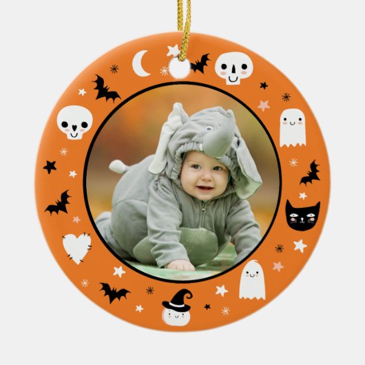 Niedlich Baby's First Halloween Foto Ornament (Vorne)
