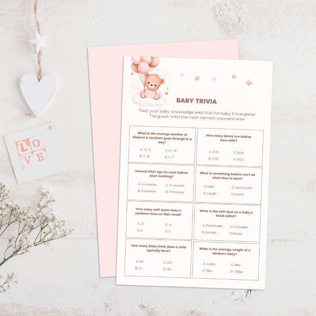 Niedlich Bären & Pink Balloons Baby Showroom Trivi (Cute Bear & Pink Balloons Baby Shower Trivia Game on a boho wooden table.)