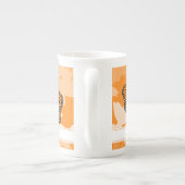 Niedlich benannte Orange Monarch Butterflies Porzellantasse (Rückseite)