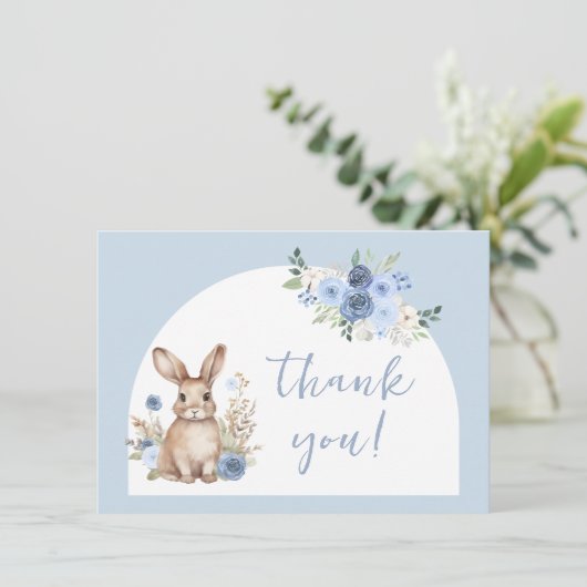 Niedlich-blaue kleine Babydusche Danke Einladung (Stehend Vorderseite)