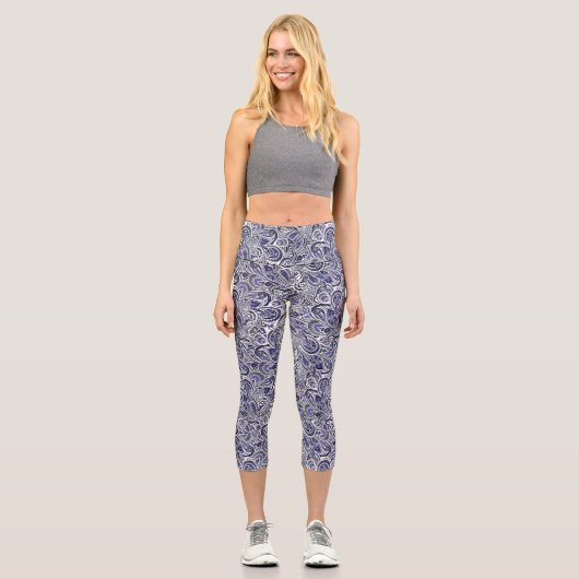 Niedlich-blaue Paisley-Muster Designlizenz pl Capri Leggings (Vorderseite)