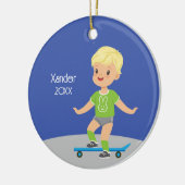 Niedlich Blond Boy Skateboard Keramik Ornament (Links)