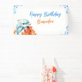 Niedlich Blue & Orange Coral Dolphin Kindergeburts Banner (InSitu)