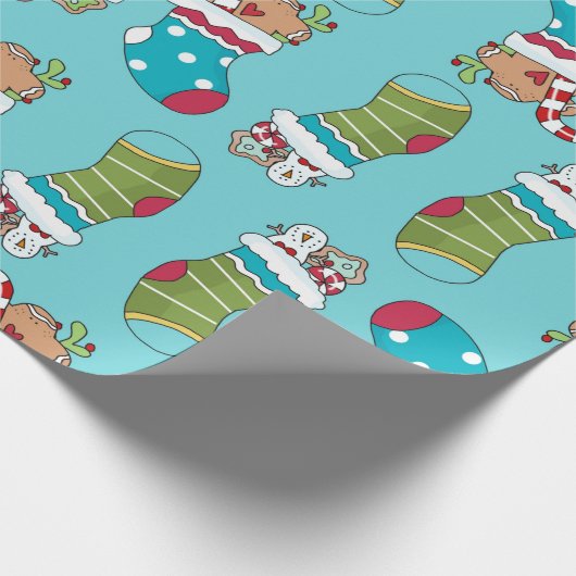 Niedlich Blue Red Green Weihnachts Strumpf Pattern Geschenkpapier (Ecke)