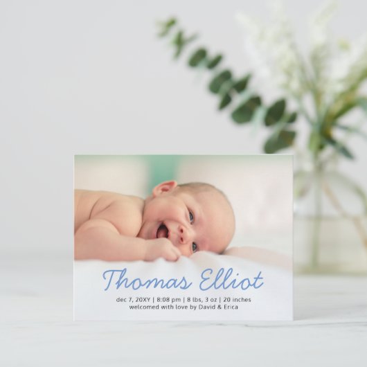 Niedlich Blue Script Foto Baby Ankündigung (Stehend Vorderseite)