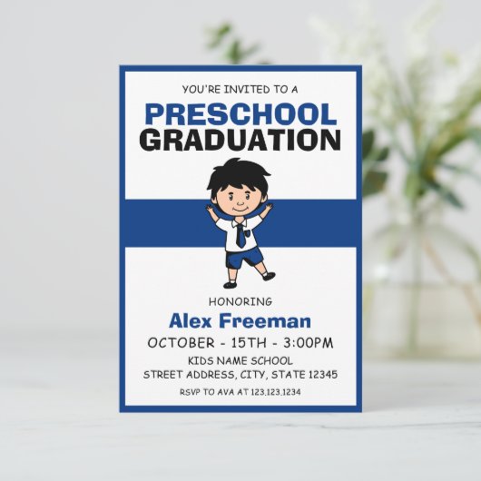 Niedlich Blue & White Boy Kinder Abschluss Einladung (Stehend Vorderseite)