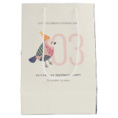 Niedlich Blush Pink Boho Birdie jedes Alter Geburt Mittlere Geschenktüte (Rückseite)
