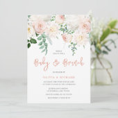 Niedlich Blush & White Floral Baby Duschbrunch Einladung (Stehend Vorderseite)