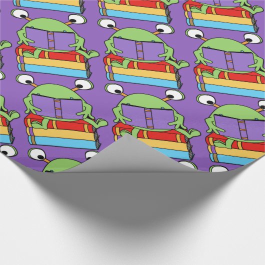 Niedlich Book Love Alien Lila Wrapping Paper Geschenkpapier (Ecke)