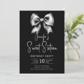 Niedlich Bow Coquette Script Sweet 16 Party Black Einladung (Stehend Vorderseite)