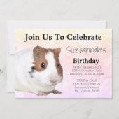 Niedlich-braun-weiße Guinea Schwein Custom-farbige Einladung (Vorderseite)