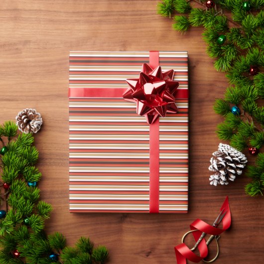 Niedlich-braune Streifen Geschenkpapier (Feiertagsgeschenk)
