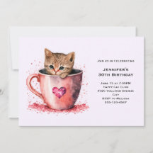 Niedlich Brown Kitten in einem Teacup Geburtstag