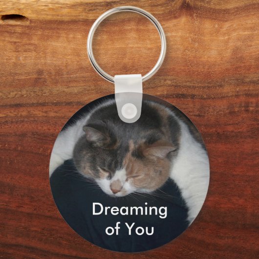 Niedlich Calico Schlafen Cat Dreaming of You Schlüsselanhänger (Rückseite)