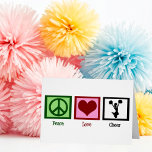 Niedlich Cheerleader<br><div class="desc">Frieden Liebe und Cheerleader. Niedlicher springender Cheerleader, der Pom Poms hält.</div>