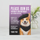 Niedlich Chic Corgi Dog Wearing Beret & Bandana Einladung (Stehend Vorderseite)