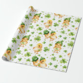 Niedlich Chicks Green Hat Kleeblatt St. Patrick's Geschenkpapier (Ungerollt)