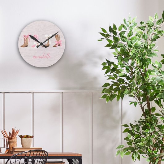 Niedlich Coquette Cowgirl Stiefel Personalisiert Runde Wanduhr