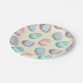 Niedlich dekorierte Ostereier auf Gelb Pappteller (Schrägansicht)