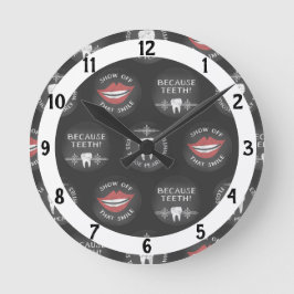 Niedlich Dentist Pattern - Funny Dental Hygienic Runde Wanduhr