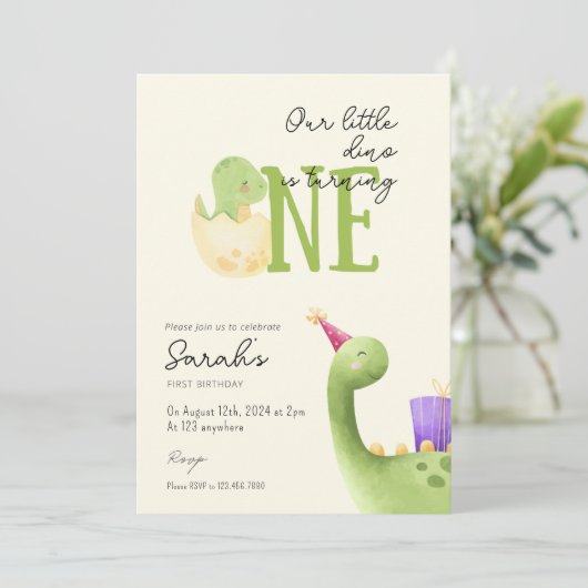 Niedlich Dinosaurier Erster Geburtstag Einladung (Stehend Vorderseite)