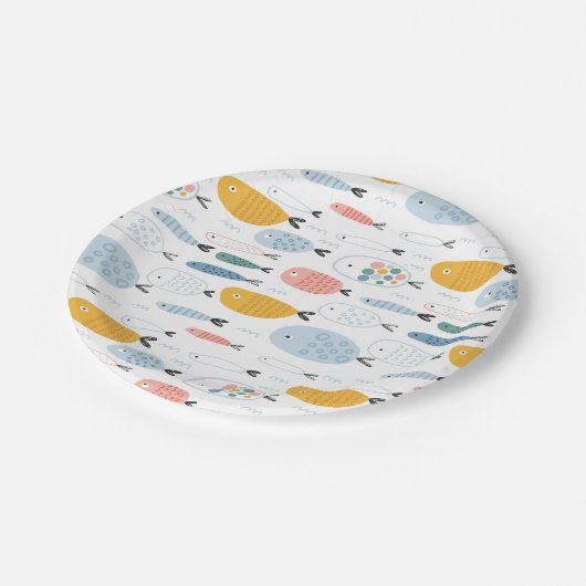 Niedlich Doodle School of Fish Pattern Pappteller (Schrägansicht)