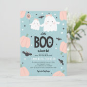 Niedlich "ein kleines BOO ist fast fällig" Girl Ba Einladung (Stehend Vorderseite)